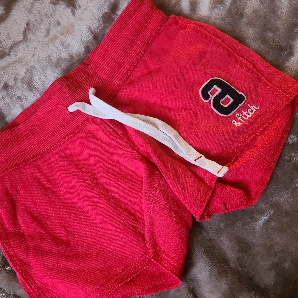 Abercrombie shorts, sz small.